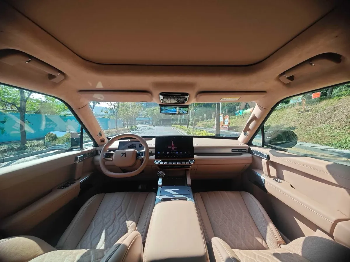 2025 Jetour Zongheng G700 2.0T 211HP L4 2DHT PHEV,autocango,china used car exporter,china ev exporter,chinese used car exporter,chinese used ev exporter