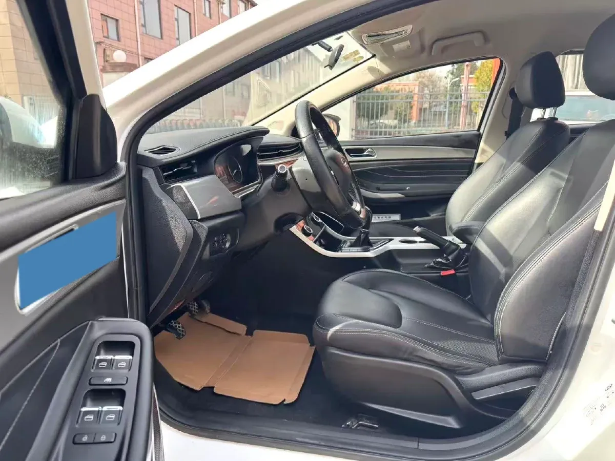 2020 Chery Arrizo 5 1.5L 116HP L4 5MT,autocango,china used car exporter,china ev exporter,chinese used car exporter,chinese used ev exporter