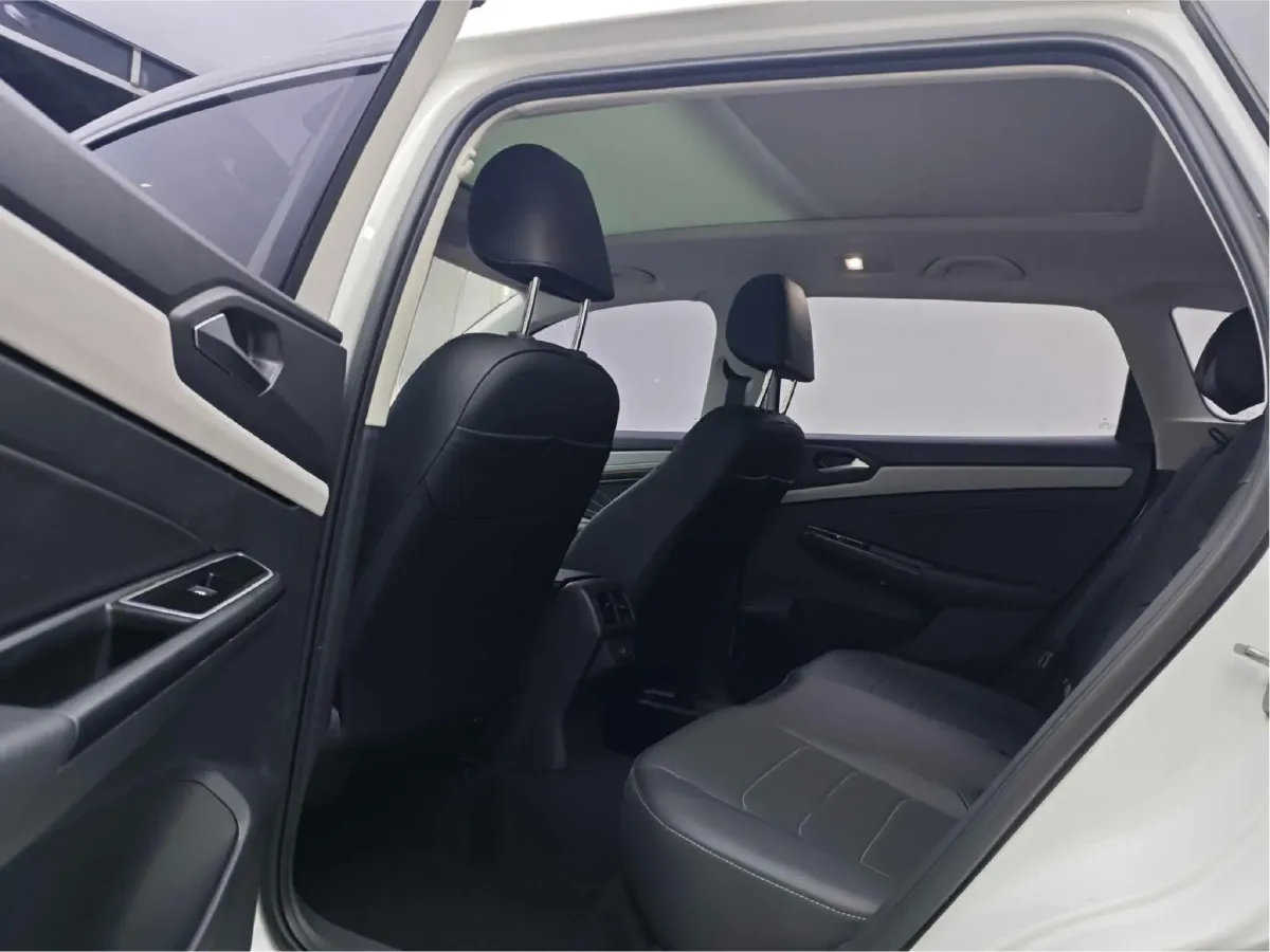 2023 Jetta VS7 1.4T 150HP L4 6AT,autocango,china used car exporter,china ev exporter,chinese used car exporter,chinese used ev exporter