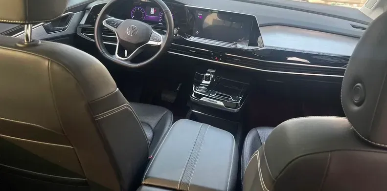 2021 Volkswagen Talagon 2.0T 220HP L4 7DCT,autocango,china used car exporter,china ev exporter,chinese used car exporter,chinese used ev exporter