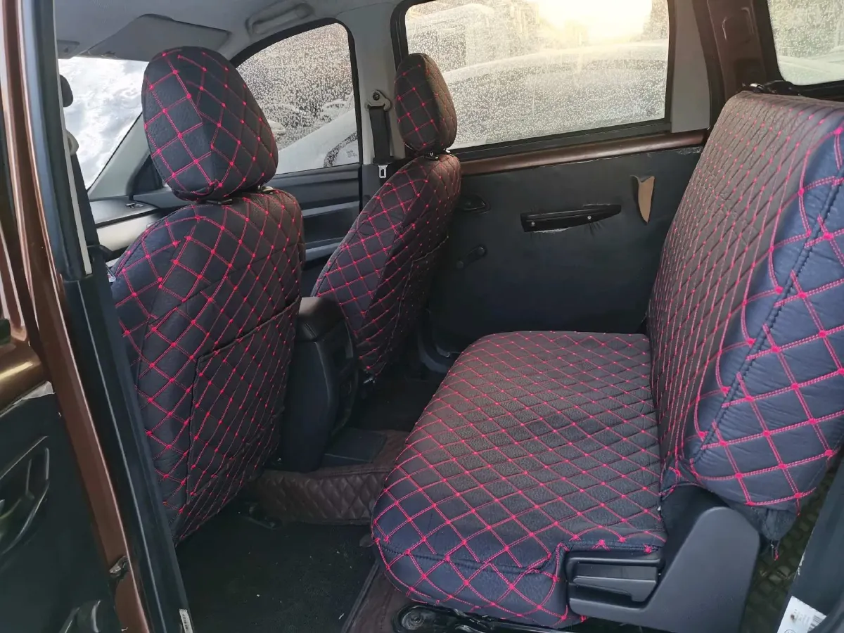 2021 WuLing HongGuang 1.5L 99HP L4 6MT,autocango,china used car exporter,china ev exporter,chinese used car exporter,chinese used ev exporter