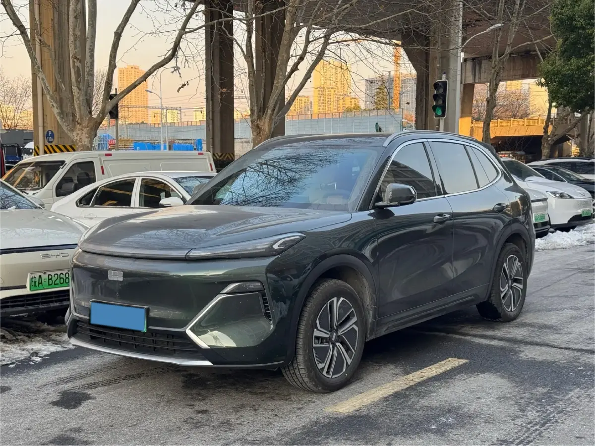 2025 LanDian E5 PLUS 1.5L 95HP L4 E-CVT PHEV 25KWH