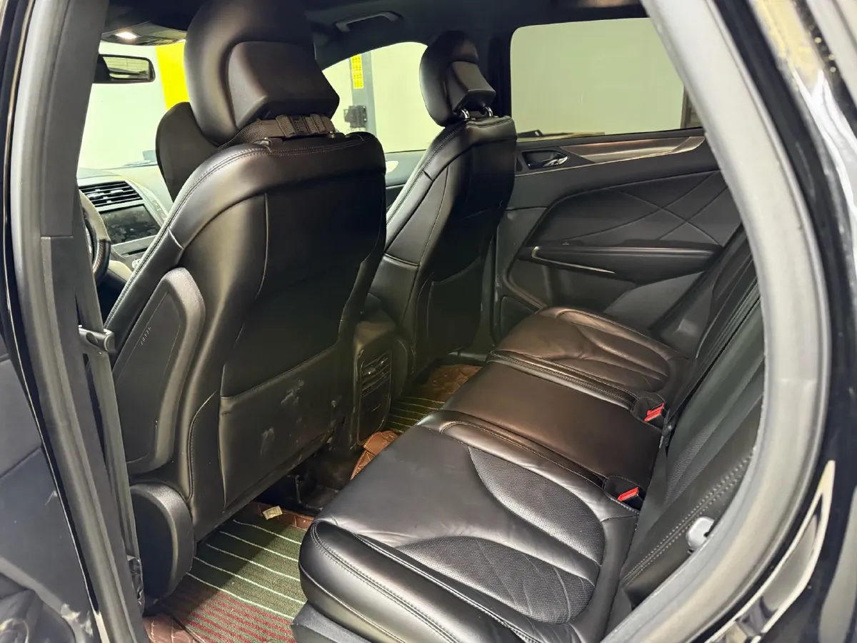 2017 Lincoln MKC 2.0T 203HP L4 6AT,autocango,china used car exporter,china ev exporter,chinese used car exporter,chinese used ev exporter