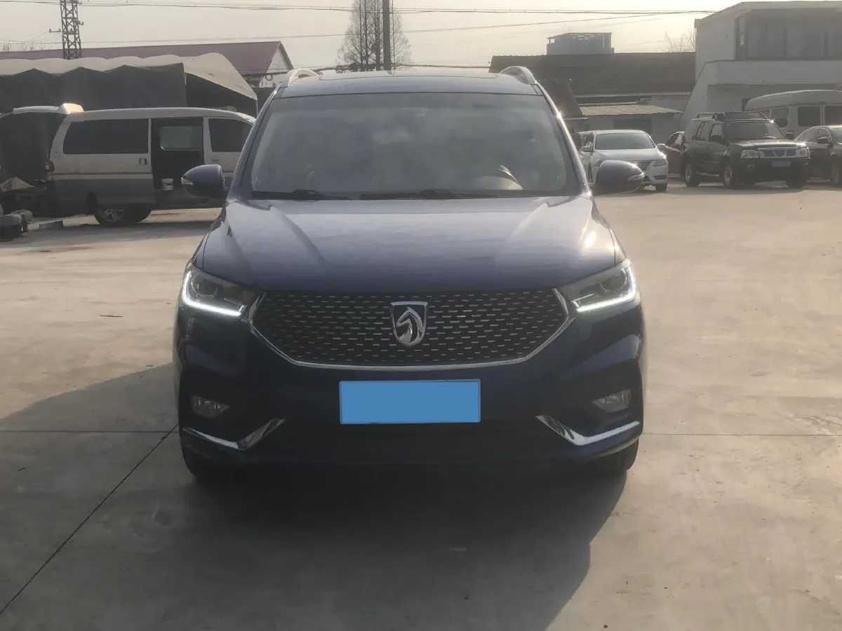 2018 BaoJun 360 1.5L 112HP L4 6MT,autocango,china used car exporter,china ev exporter,chinese used car exporter,chinese used ev exporter