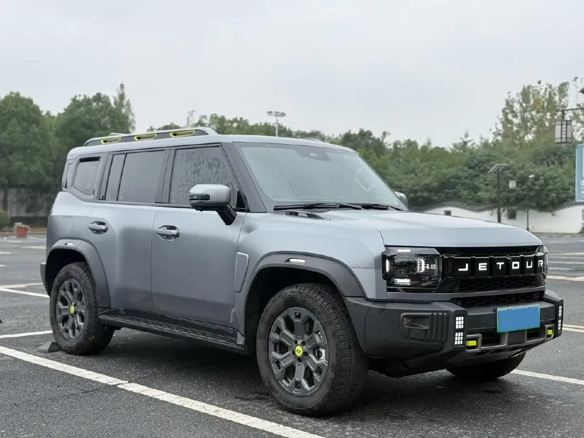 2024 Jetour ShanHai TravellerC-DM 1.5T 156HP L4 3DHT PHEV 43.24KWH,autocango,china used car exporter,china ev exporter,chinese used car exporter,chinese used ev exporter