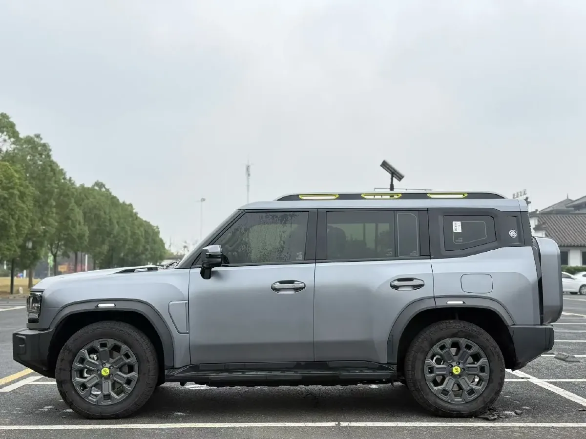 2024 Jetour ShanHai TravellerC-DM 1.5T 156HP L4 3DHT PHEV 43.24KWH,autocango,china used car exporter,china ev exporter,chinese used car exporter,chinese used ev exporter