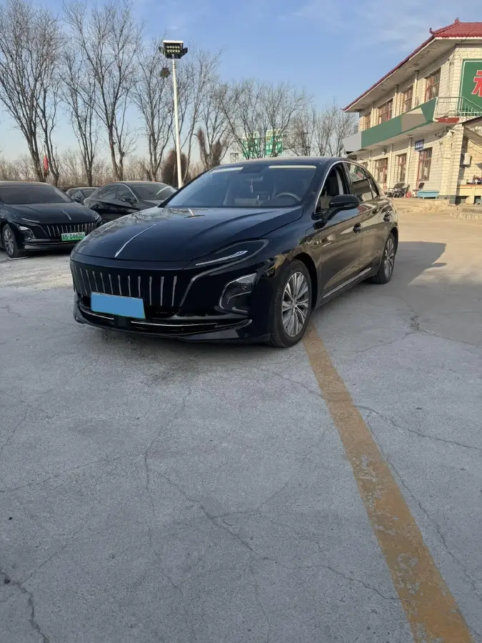 2023 HongQi E-QM5 BEV 82KWH