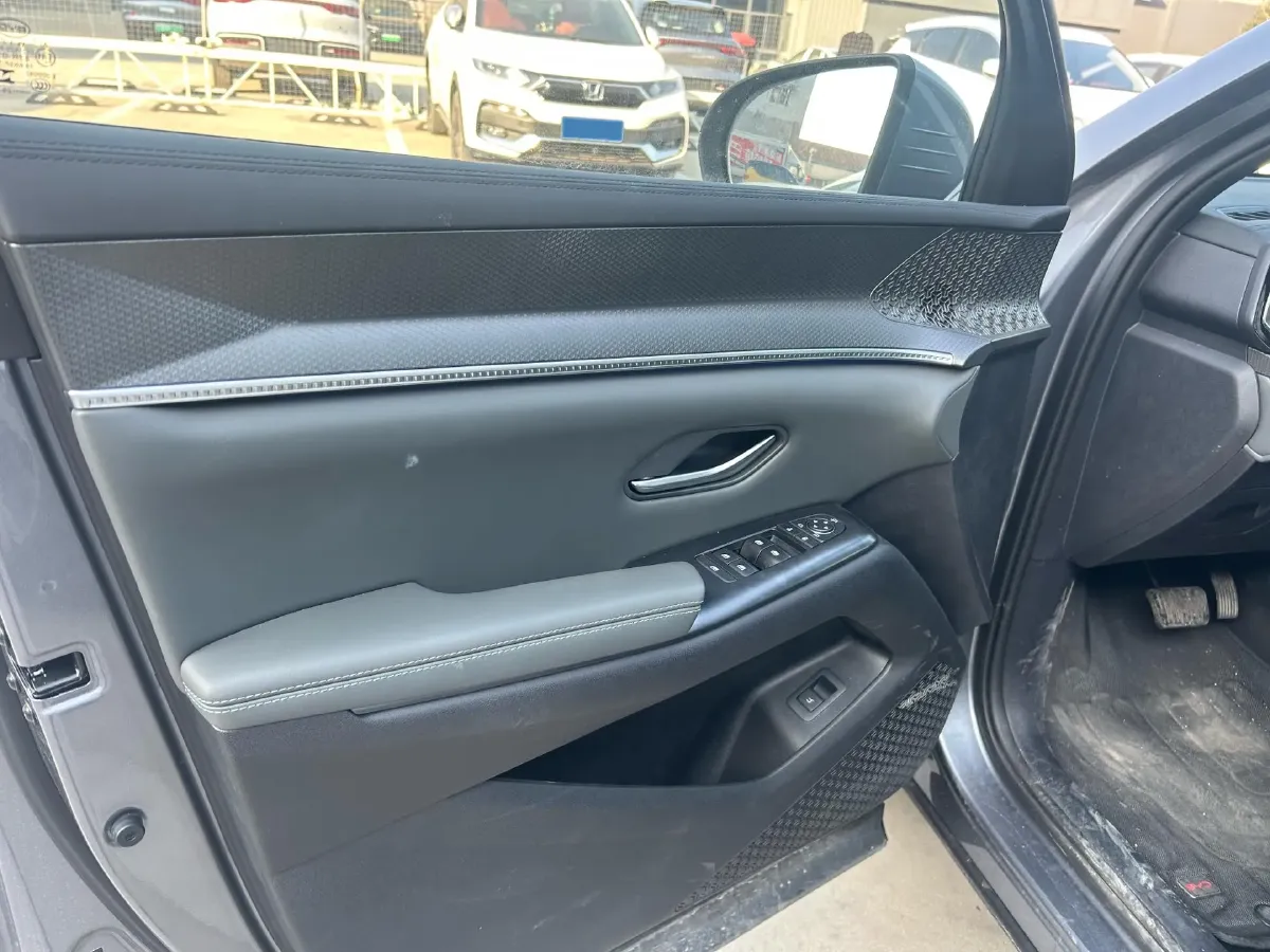 2025 BYD Song Pro 1.5L 101HP L4 E-CVT PHEV 18.3KWH,autocango,china used car exporter,china ev exporter,chinese used car exporter,chinese used ev exporter