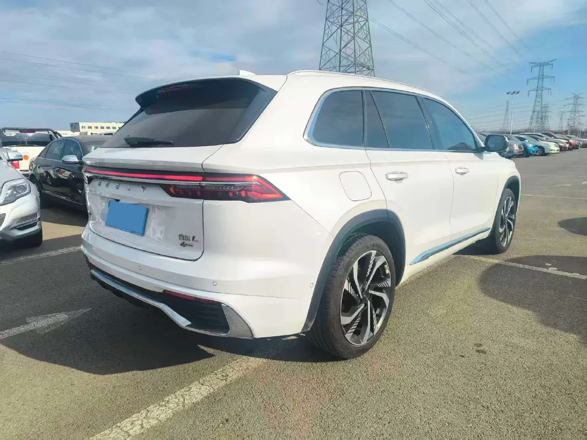 2021 Geely Monjaro 2.0T 238HP L4 8AT,autocango,china used car exporter,china ev exporter,chinese used car exporter,chinese used ev exporter