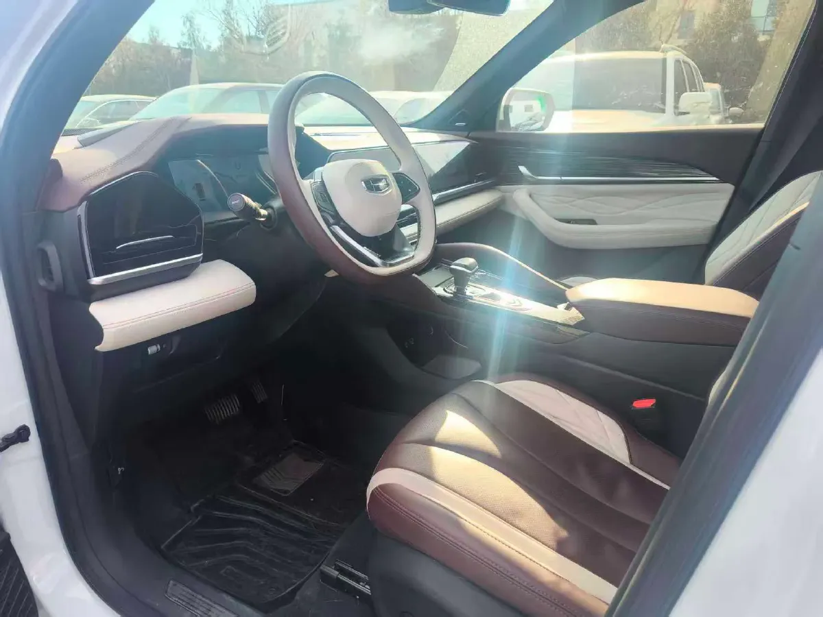 2021 Geely Monjaro 2.0T 238HP L4 8AT,autocango,china used car exporter,china ev exporter,chinese used car exporter,chinese used ev exporter