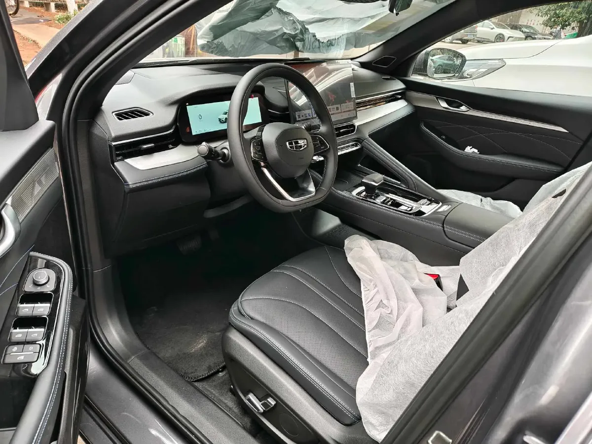 2025 Geely Preface 1.5T 181HP L4 7DCT,autocango,china used car exporter,china ev exporter,chinese used car exporter,chinese used ev exporter