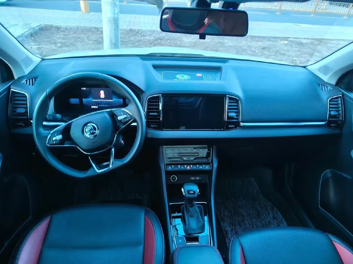 2023 Skoda Karoq 1.4T 150HP L4 7DCT,autocango,china used car exporter,china ev exporter,chinese used car exporter,chinese used ev exporter