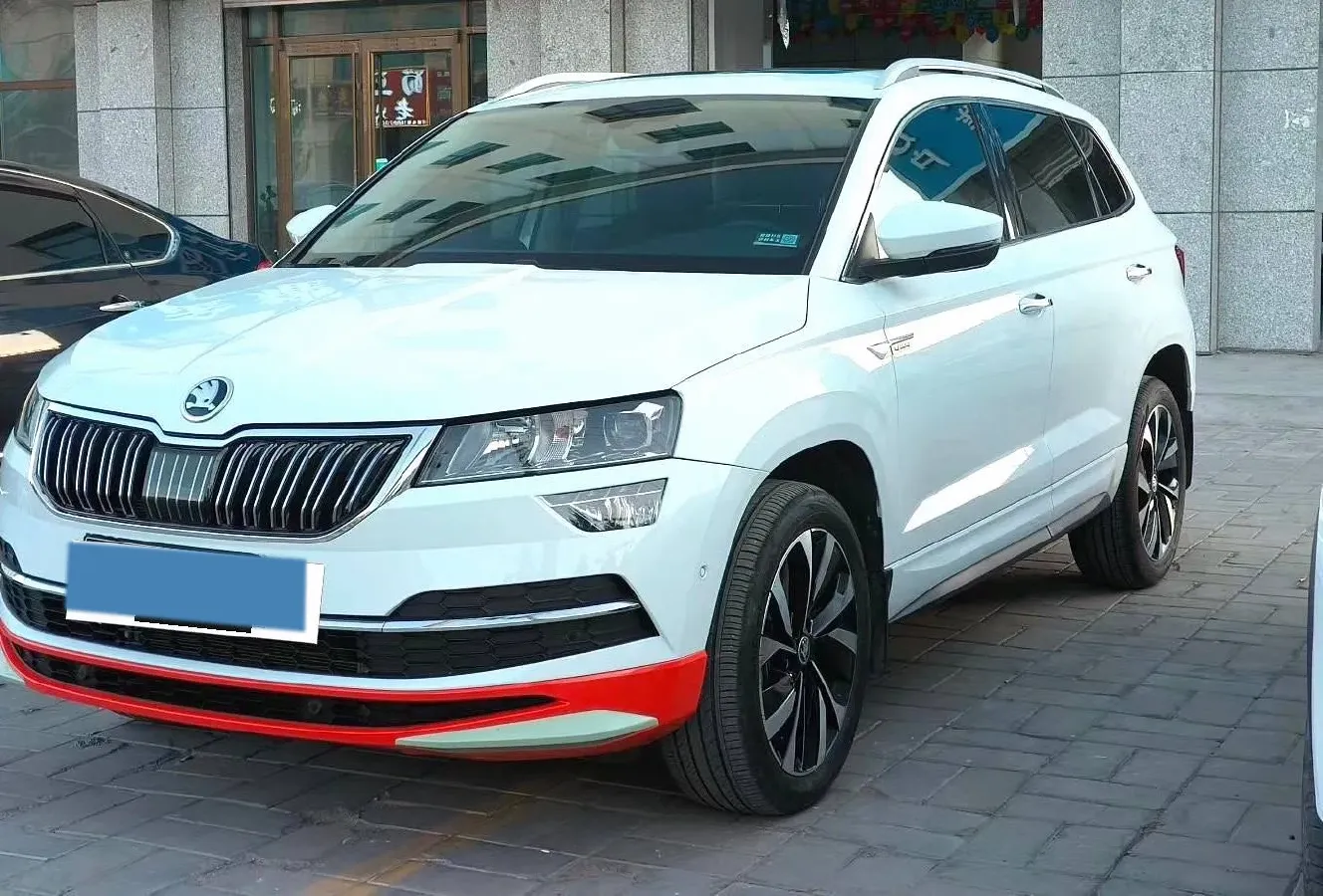 2023 Skoda Karoq 1.4T 150HP L4 7DCT,autocango,china used car exporter,china ev exporter,chinese used car exporter,chinese used ev exporter