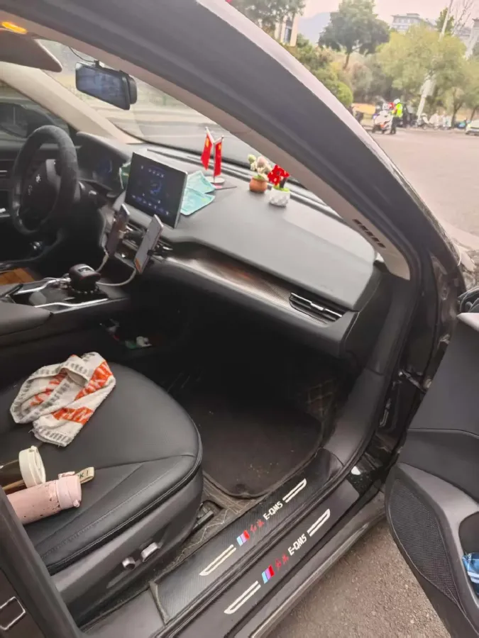 2023 HongQi E-QM5 BEV 54KWH,autocango,china used car exporter,china ev exporter,chinese used car exporter,chinese used ev exporter