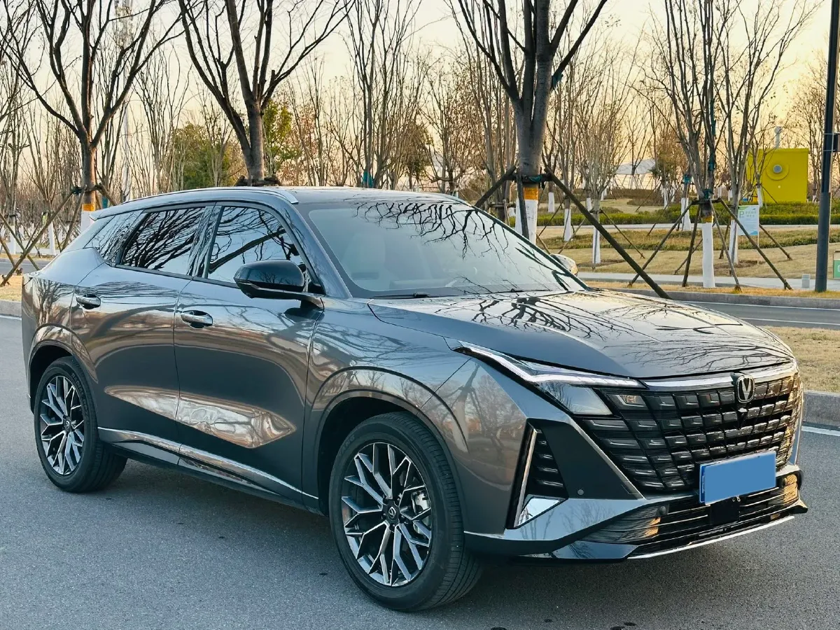 2025 ChangAn UNI-Z 1.5T 188HP L4 7DCT,autocango,china used car exporter,china ev exporter,chinese used car exporter,chinese used ev exporter