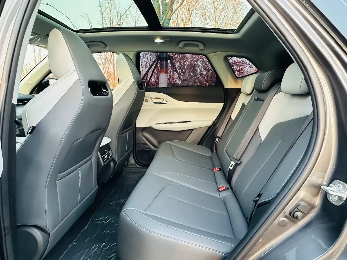 2025 ChangAn UNI-Z 1.5T 188HP L4 7DCT,autocango,china used car exporter,china ev exporter,chinese used car exporter,chinese used ev exporter