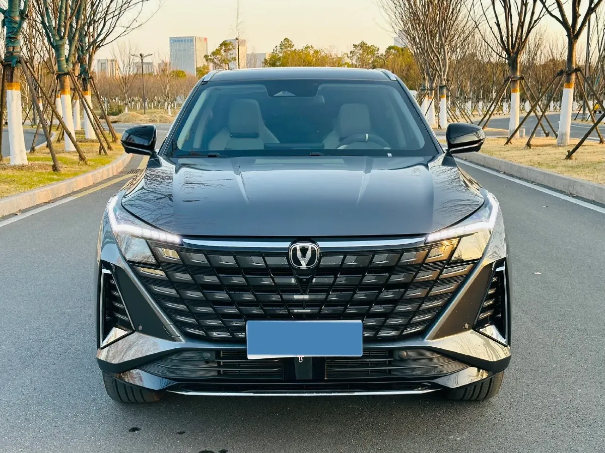 2025 ChangAn UNI-Z 1.5T 188HP L4 7DCT,autocango,china used car exporter,china ev exporter,chinese used car exporter,chinese used ev exporter