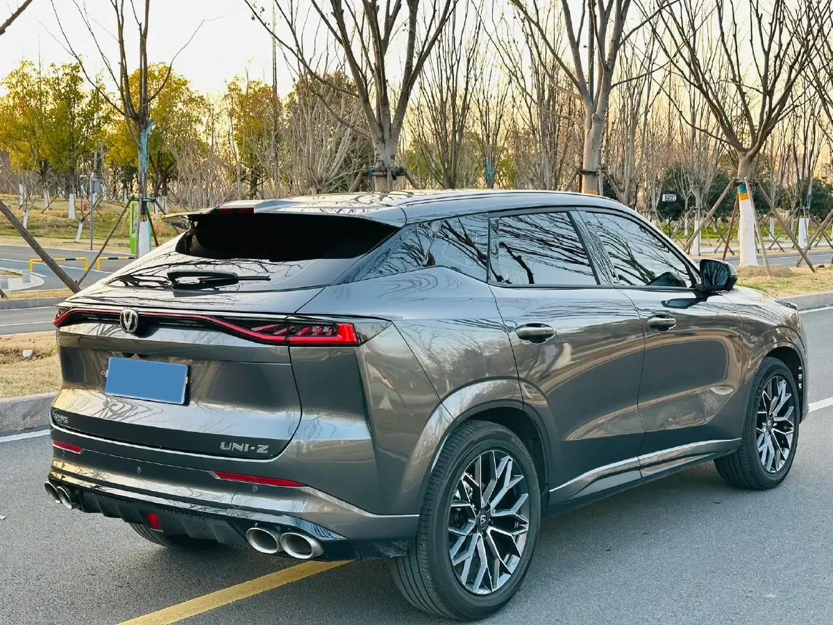 2025 ChangAn UNI-Z 1.5T 188HP L4 7DCT,autocango,china used car exporter,china ev exporter,chinese used car exporter,chinese used ev exporter