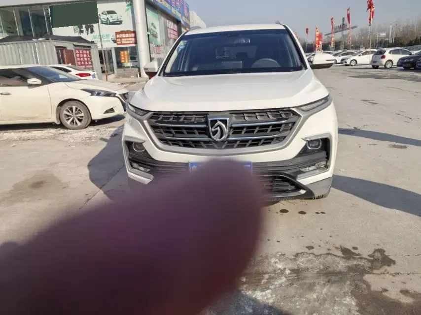 2018 BaoJun 530 1.5T 150HP L4 6MT,autocango,china used car exporter,china ev exporter,chinese used car exporter,chinese used ev exporter