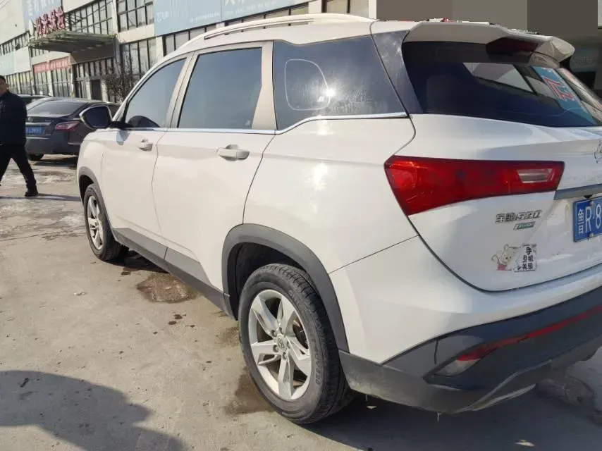 2018 BaoJun 530 1.5T 150HP L4 6MT,autocango,china used car exporter,china ev exporter,chinese used car exporter,chinese used ev exporter