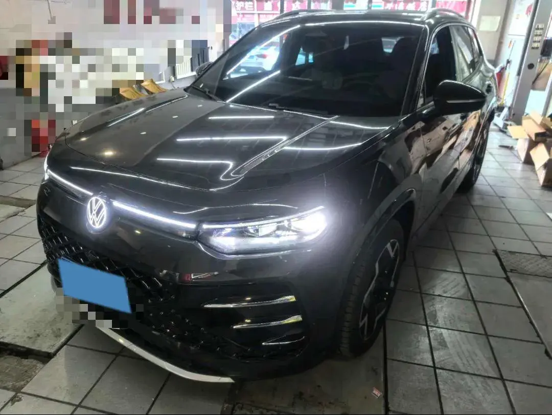 2025 Volkswagen Tayron 2.0T 186HP L4 7DCT