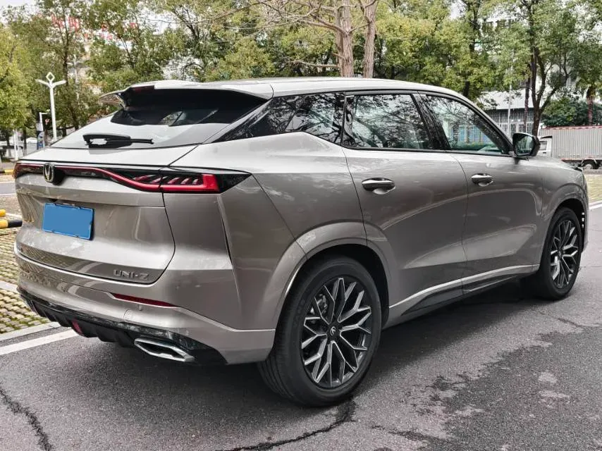 2025 ChangAn UNI-Z 1.5T 188HP L4 7DCT,autocango,china used car exporter,china ev exporter,chinese used car exporter,chinese used ev exporter