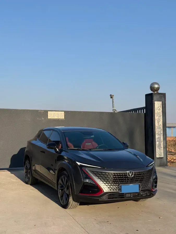 2020 ChangAn UNI-T 1.5T 180HP L4 7DCT,autocango,china used car exporter,china ev exporter,chinese used car exporter,chinese used ev exporter