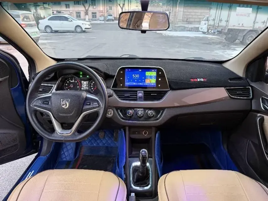 2017 BaoJun 310W 1.5L 112HP L4 6MT,autocango,china used car exporter,china ev exporter,chinese used car exporter,chinese used ev exporter