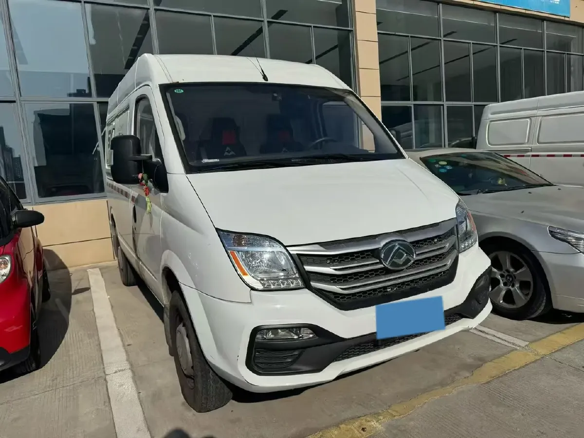 2024 MAXUS XinTu V80 2.0T 147HP L4 6SMG,autocango,china used car exporter,china ev exporter,chinese used car exporter,chinese used ev exporter