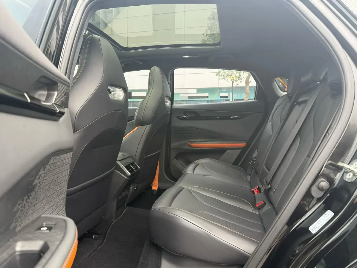 2023 ChangAn UNI-V 1.5T 188HP L4 7DCT,autocango,china used car exporter,china ev exporter,chinese used car exporter,chinese used ev exporter