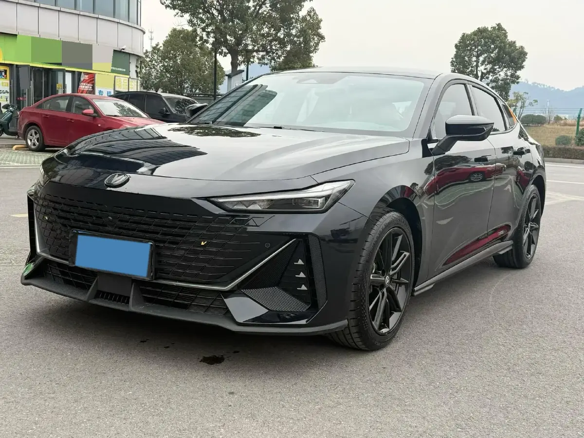 2023 ChangAn UNI-V 1.5T 188HP L4 7DCT