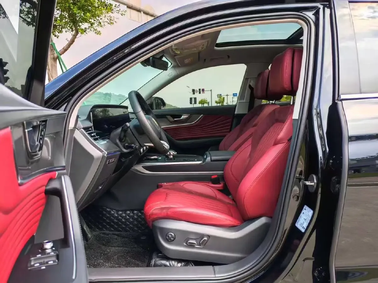 2023 HongQi HS5 2.0T 252HP L4 8AT,autocango,china used car exporter,china ev exporter,chinese used car exporter,chinese used ev exporter