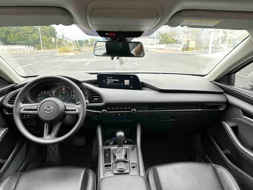 2021 Mazda 3 Axela 1.5L 117HP L4 6AT,autocango,china used car exporter,china ev exporter,chinese used car exporter,chinese used ev exporter