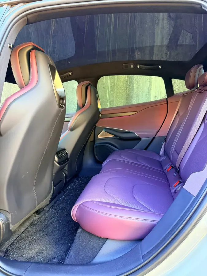 2024 MI SU7 BEV 101KWH,autocango,china used car exporter,china ev exporter,chinese used car exporter,chinese used ev exporter