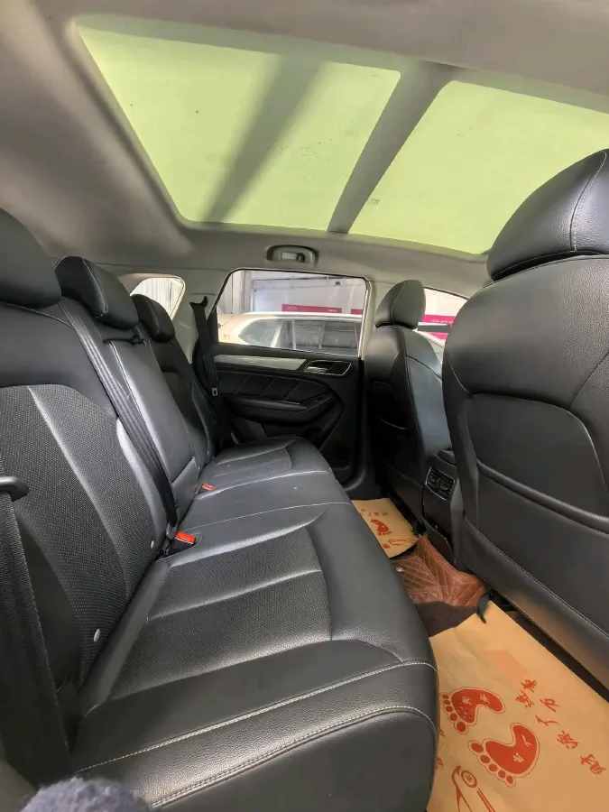 2018 Roewe RX5 1.5T 169HP L4 6MT,autocango,china used car exporter,china ev exporter,chinese used car exporter,chinese used ev exporter