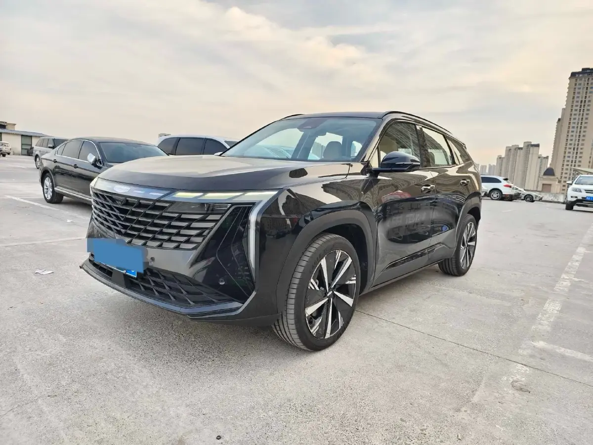 2023 Geely StarRay 1.5T 181HP L4 7DCT