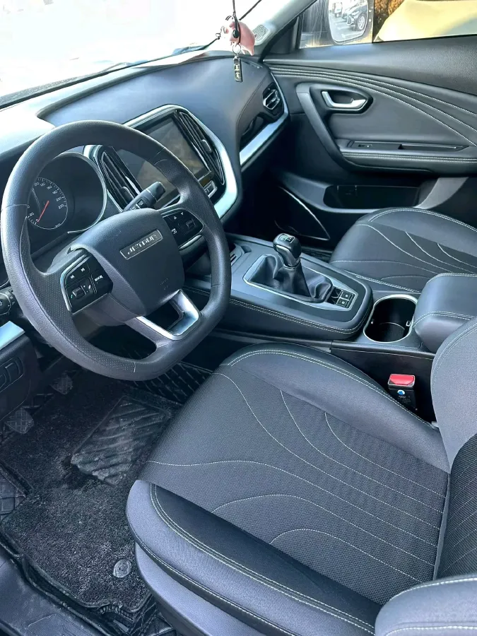 2021 SWM G05 2.0L 143HP L4 5MT,autocango,china used car exporter,china ev exporter,chinese used car exporter,chinese used ev exporter