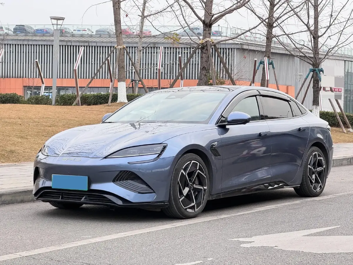 2022 AITO AITO M5 Range Extended 125HP REEV 40KWH