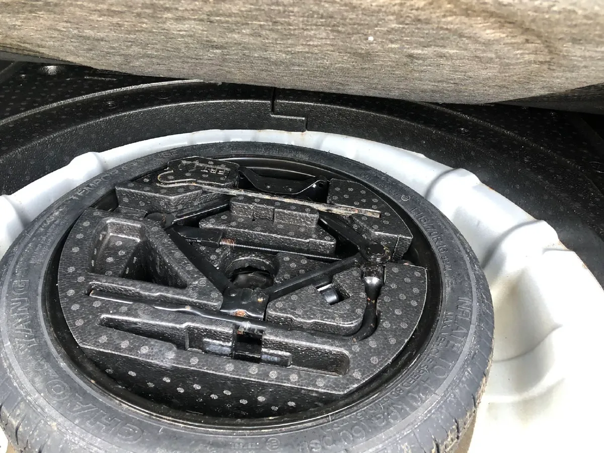 2021 MG 5 1.5L 120HP L4 5MT,autocango,china used car exporter,china ev exporter,chinese used car exporter,chinese used ev exporter