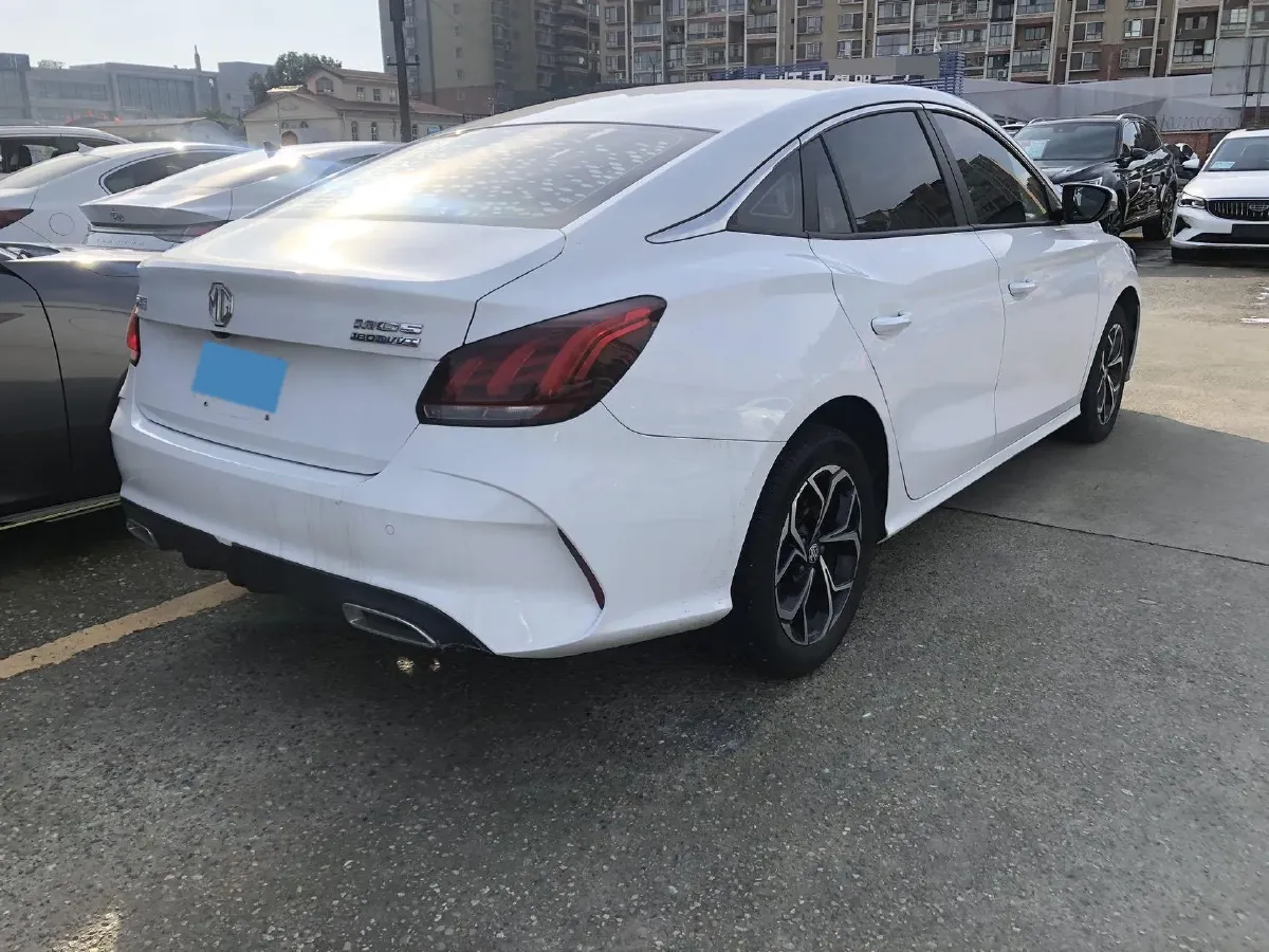 2021 MG 5 1.5L 120HP L4 5MT,autocango,china used car exporter,china ev exporter,chinese used car exporter,chinese used ev exporter