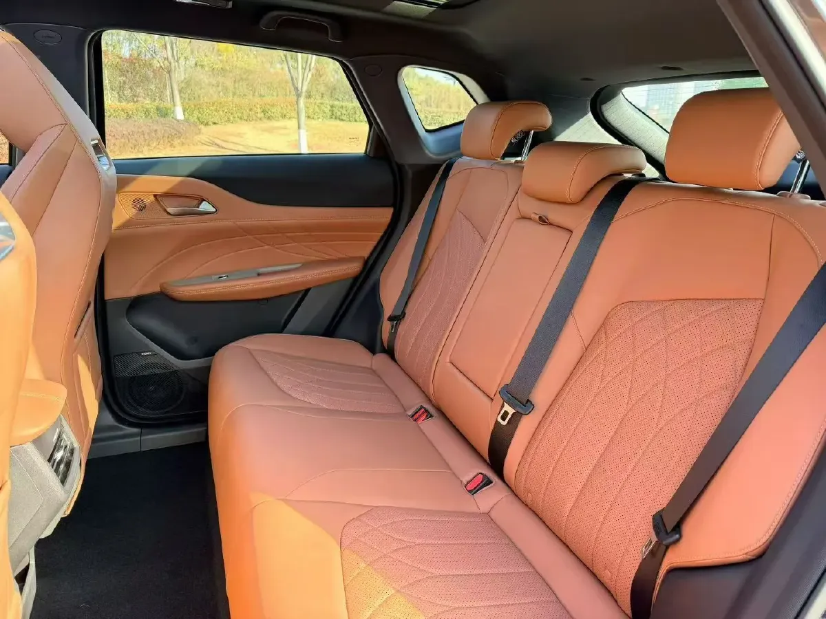 2024 ChangAn UNI-Z 1.5L 98HP L4 E-CVT PHEV 18.4KWH,autocango,china used car exporter,china ev exporter,chinese used car exporter,chinese used ev exporter