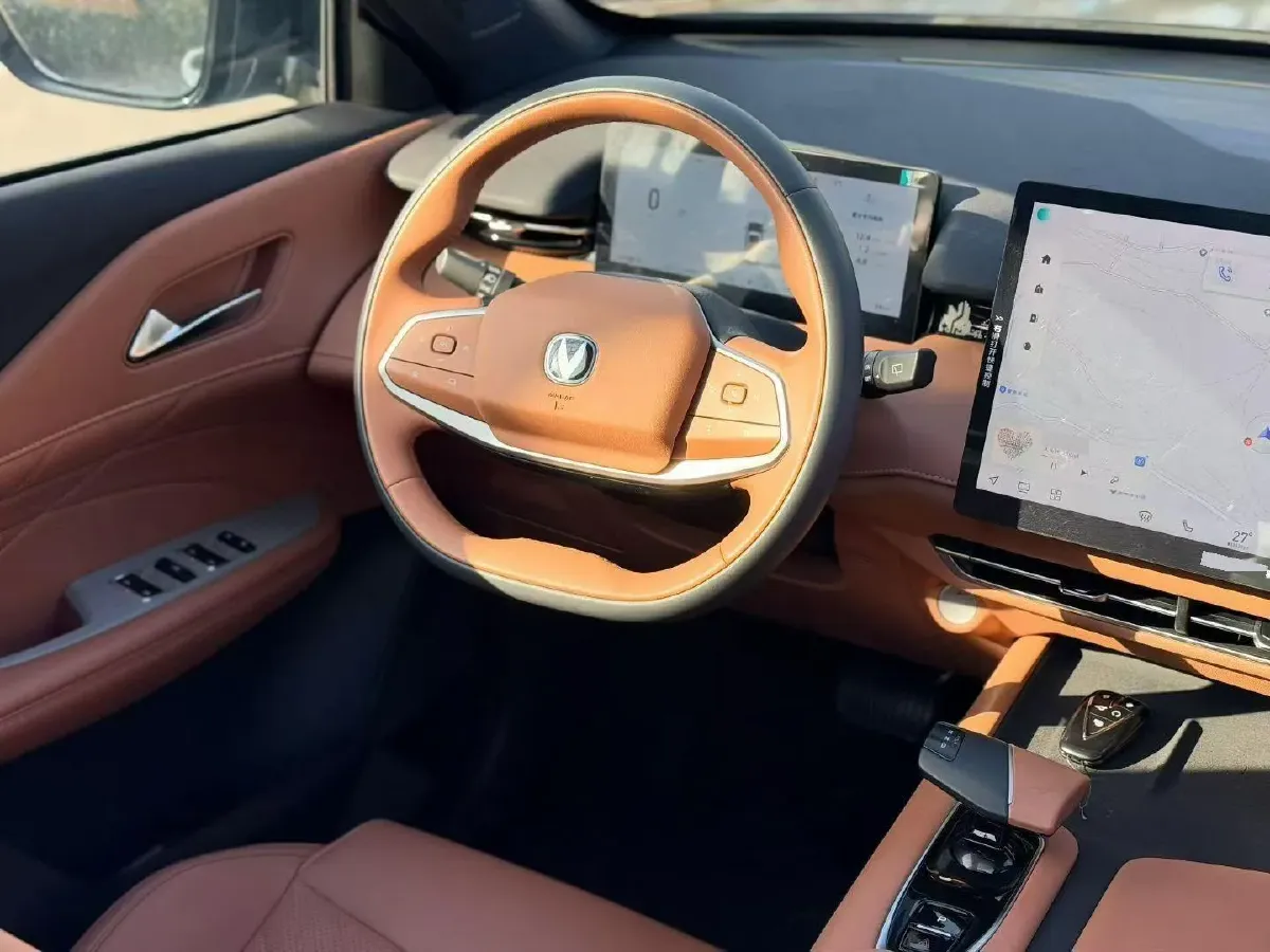 2024 ChangAn UNI-Z 1.5L 98HP L4 E-CVT PHEV 18.4KWH,autocango,china used car exporter,china ev exporter,chinese used car exporter,chinese used ev exporter