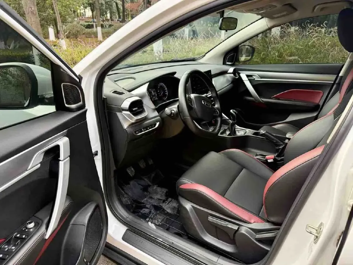 2020 Geely Coolray 1.4T 141HP L4 6MT,autocango,china used car exporter,china ev exporter,chinese used car exporter,chinese used ev exporter