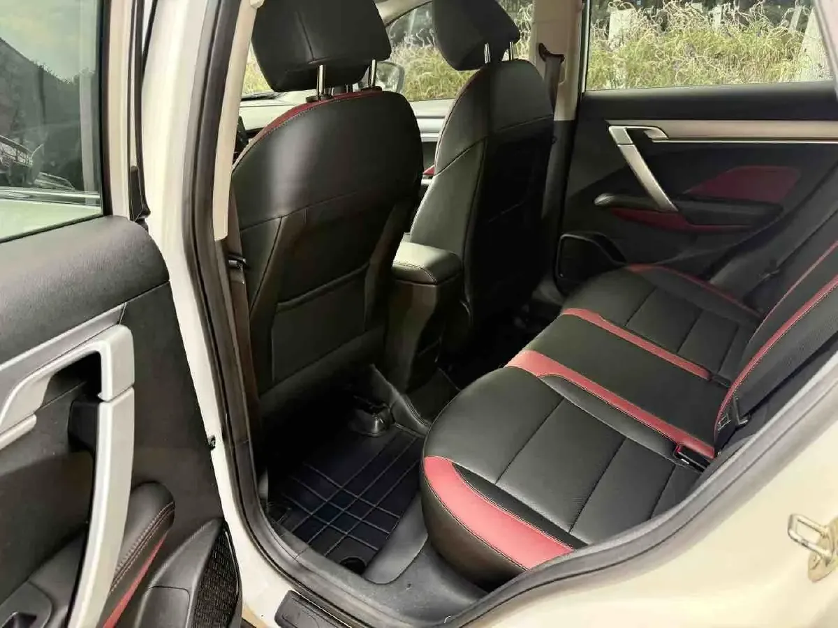 2020 Geely Coolray 1.4T 141HP L4 6MT,autocango,china used car exporter,china ev exporter,chinese used car exporter,chinese used ev exporter