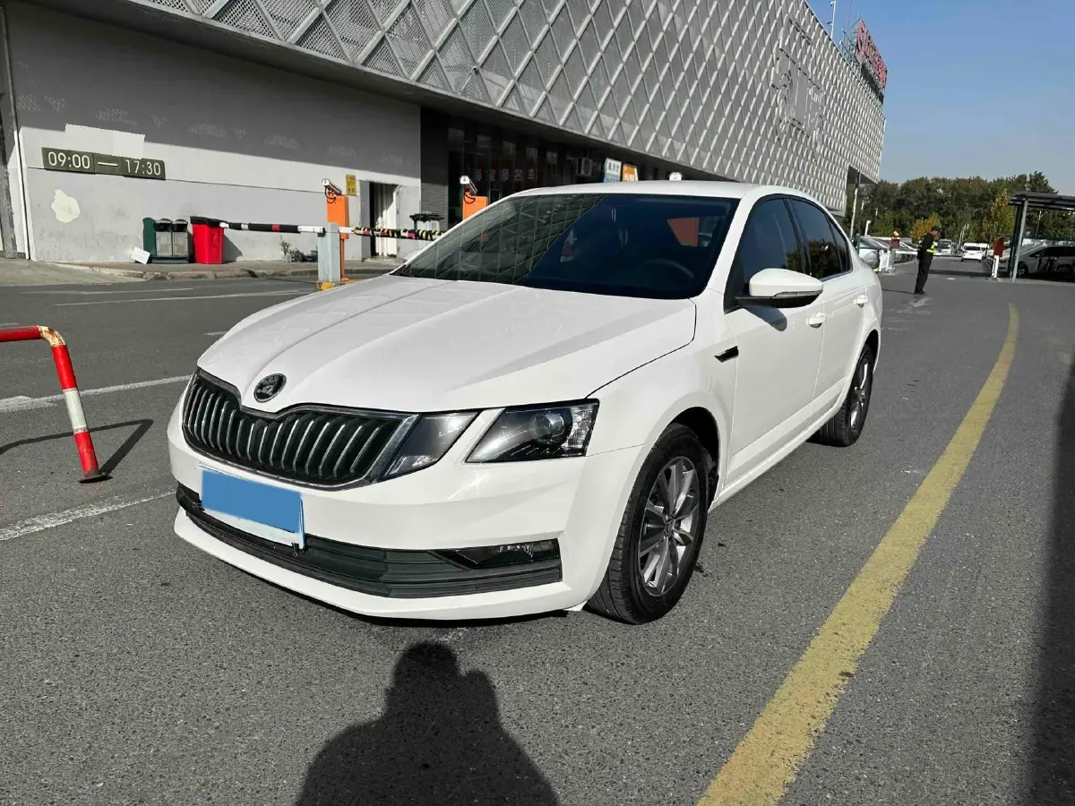 2019 Skoda Octavia 1.5L 116HP L4 6AT
