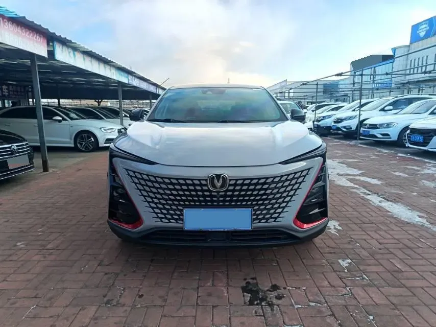 2021 ChangAn UNI-T 1.5T 180HP L4 7DCT,autocango,china used car exporter,china ev exporter,chinese used car exporter,chinese used ev exporter
