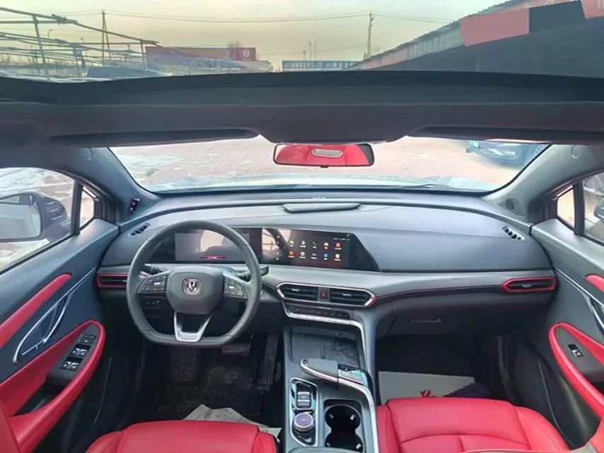 2021 ChangAn UNI-T 1.5T 180HP L4 7DCT,autocango,china used car exporter,china ev exporter,chinese used car exporter,chinese used ev exporter