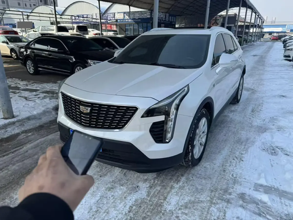 2020 Cadillac XT4 2.0T 241HP L4 9AT