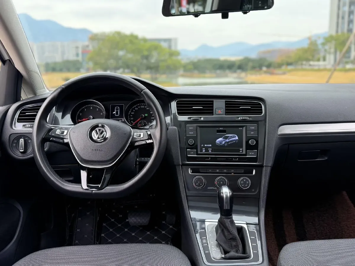 2018 Volkswagen Golf 1.4T 131HP L4 7DCT,autocango,china used car exporter,china ev exporter,chinese used car exporter,chinese used ev exporter