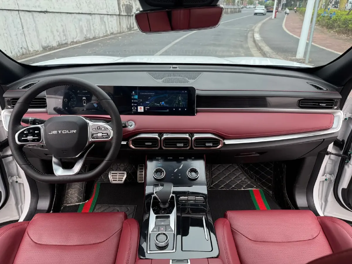 2021 Chery Tiggo 8 Plus 1.6T 197HP L4 7DCT,autocango,china used car exporter,china ev exporter,chinese used car exporter,chinese used ev exporter